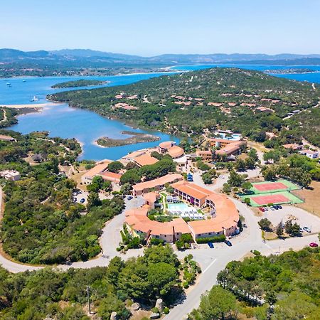 AHR Costa Serena Village Palau Esterno foto