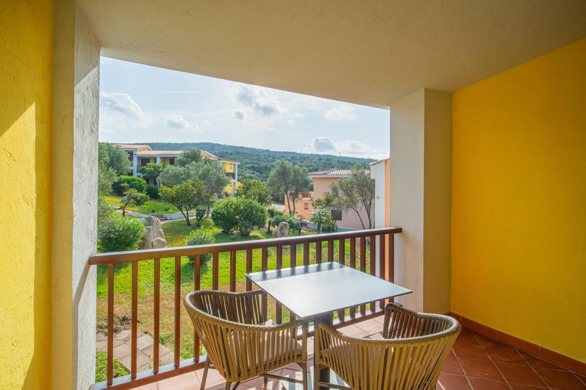 AHR Costa Serena Village Palau Esterno foto