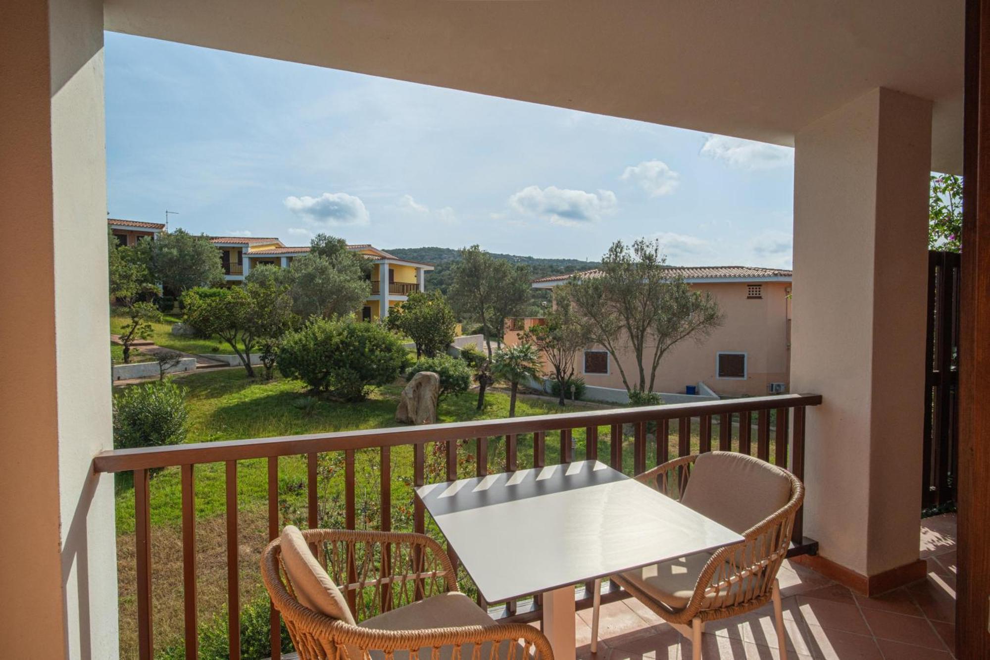 AHR Costa Serena Village Palau Esterno foto