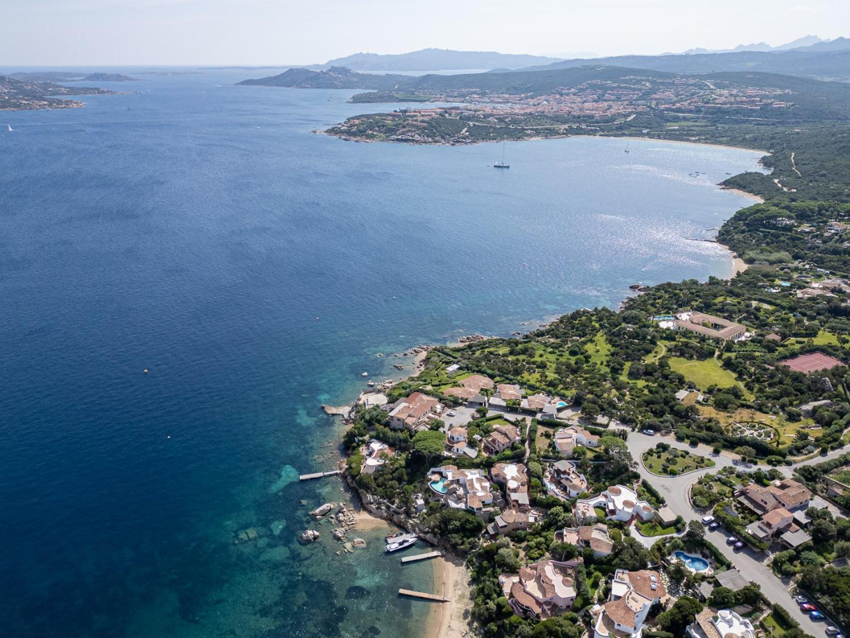 AHR Costa Serena Village Palau Esterno foto