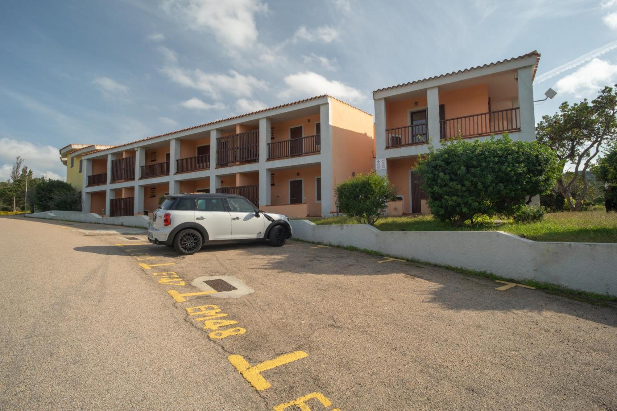 AHR Costa Serena Village Palau Esterno foto