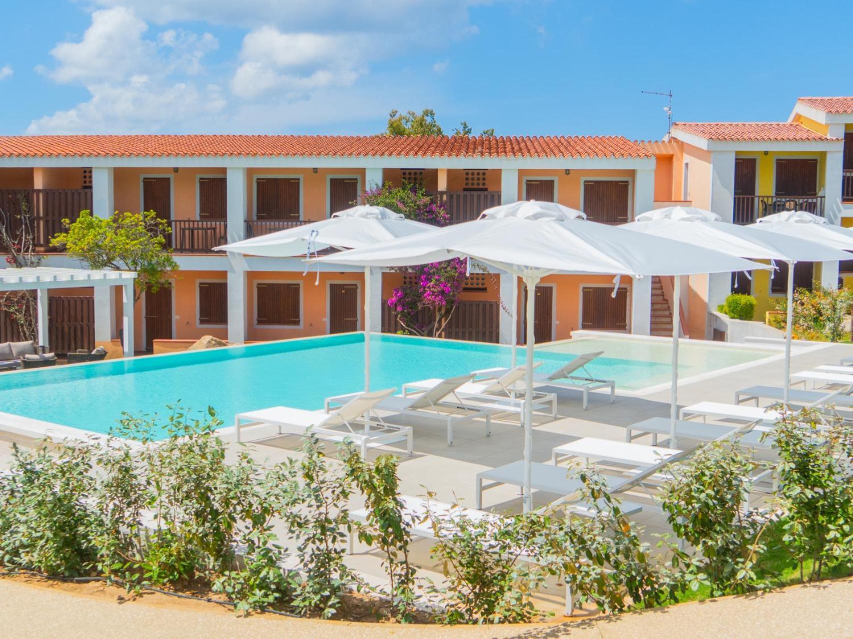 AHR Costa Serena Village Palau Esterno foto