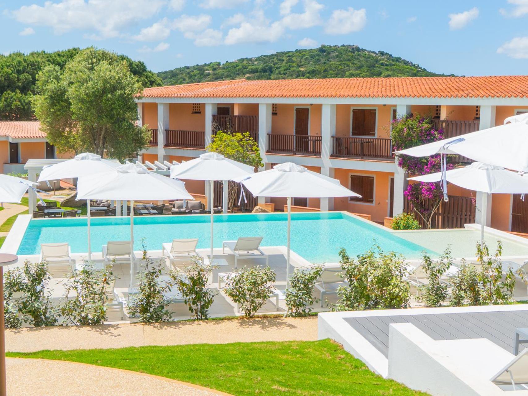 AHR Costa Serena Village Palau Esterno foto