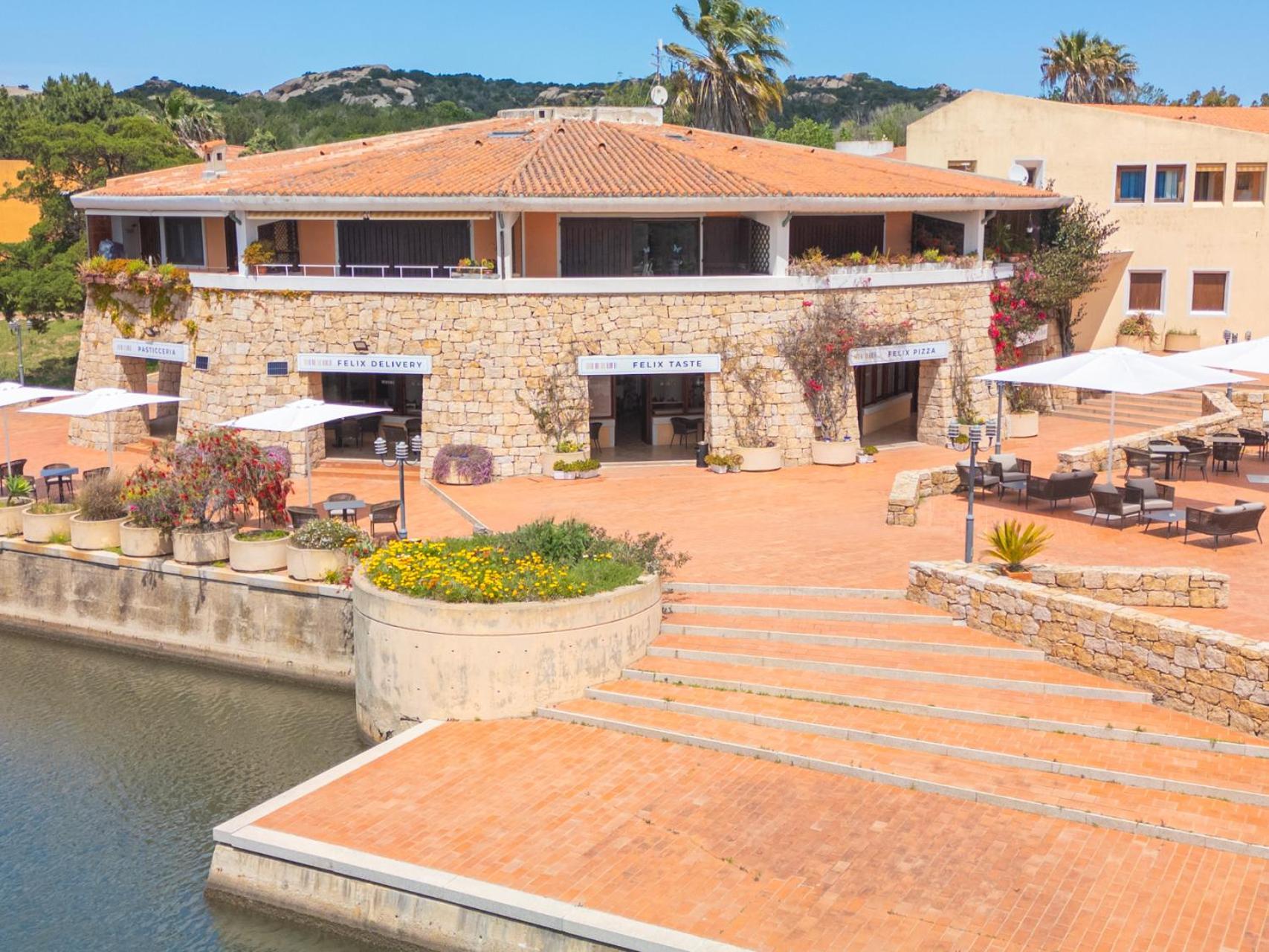 AHR Costa Serena Village Palau Esterno foto