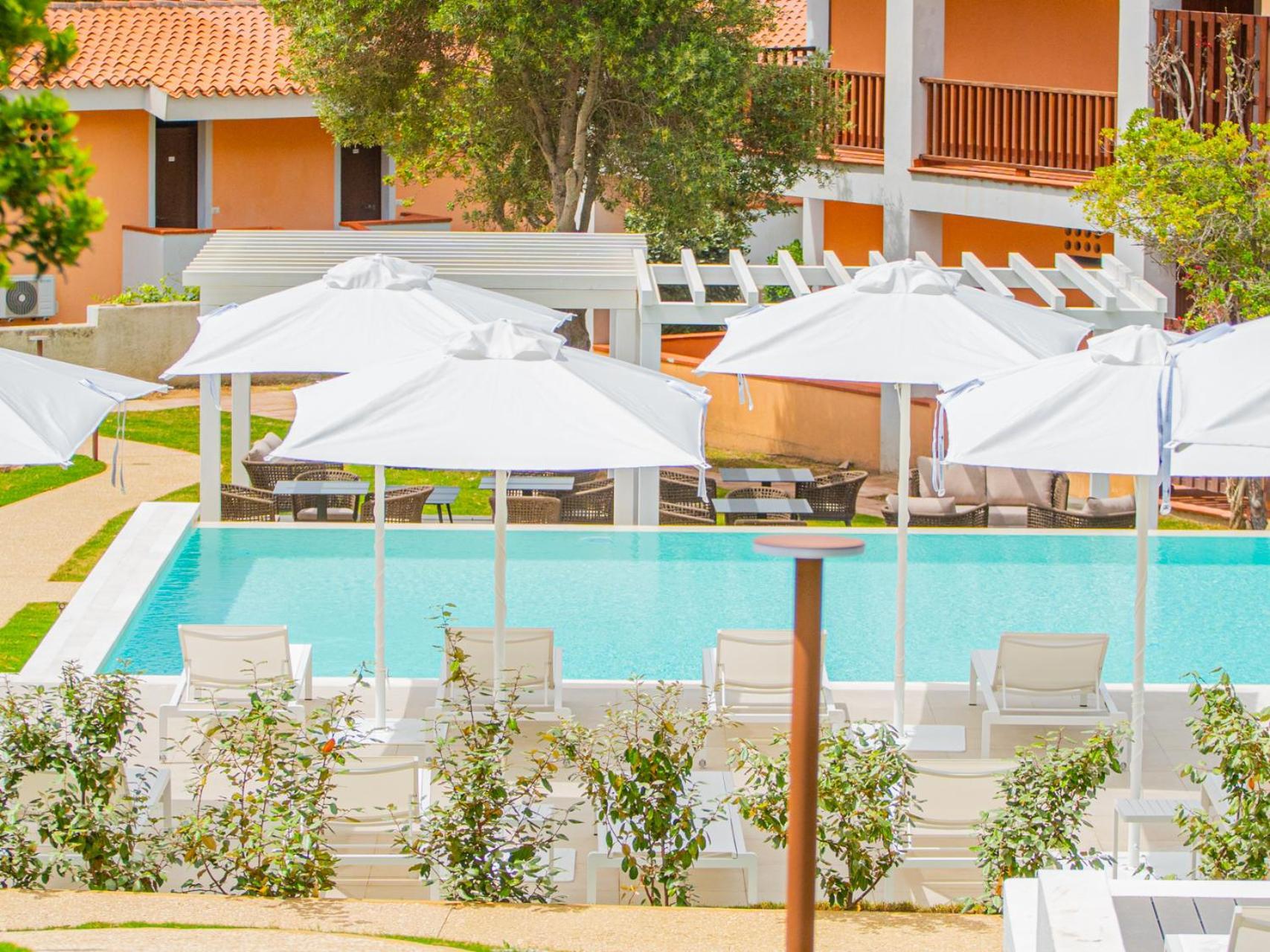AHR Costa Serena Village Palau Esterno foto