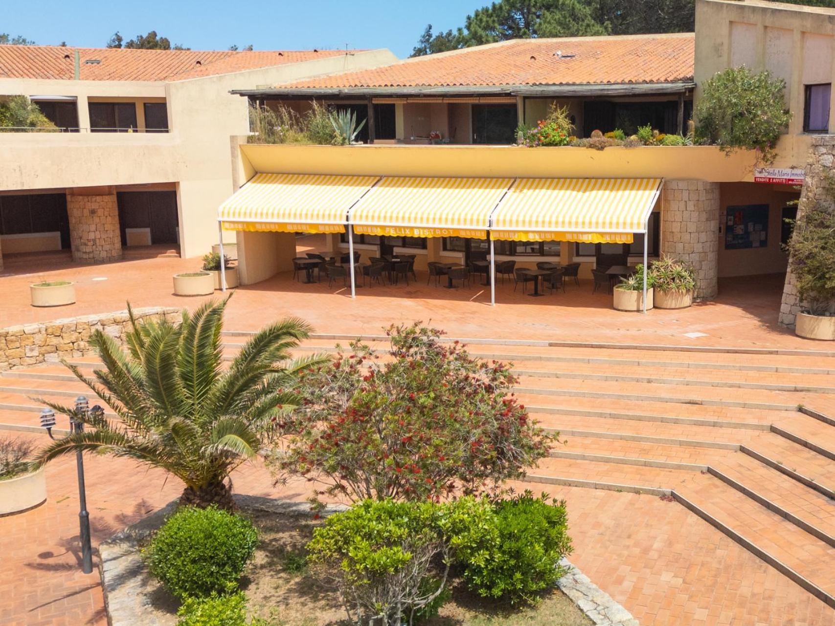 AHR Costa Serena Village Palau Esterno foto