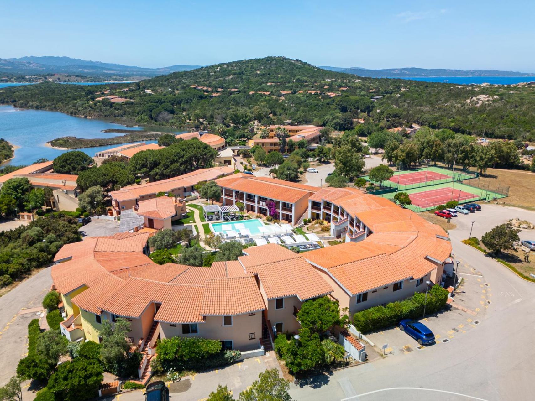 AHR Costa Serena Village Palau Esterno foto