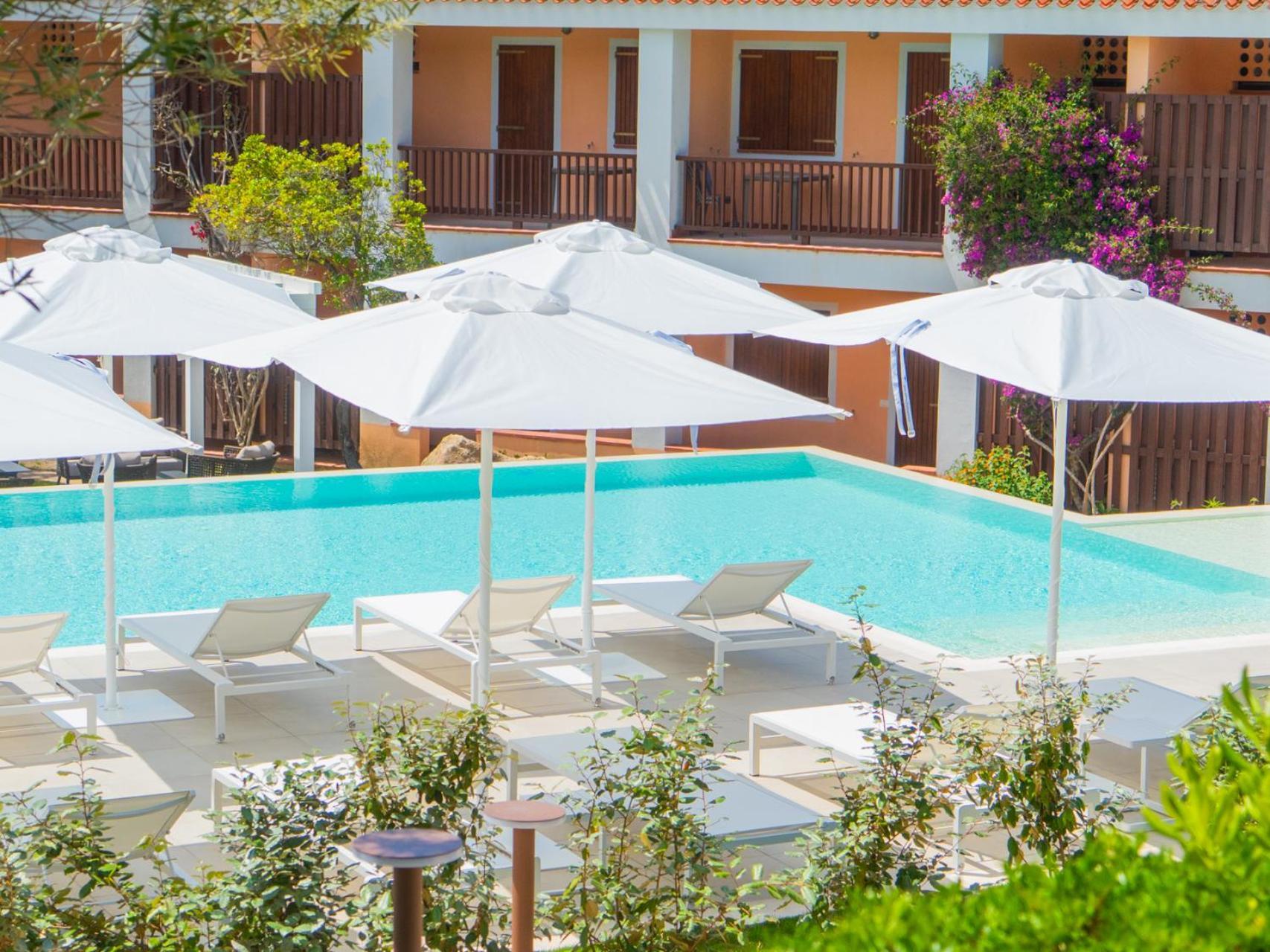 AHR Costa Serena Village Palau Esterno foto