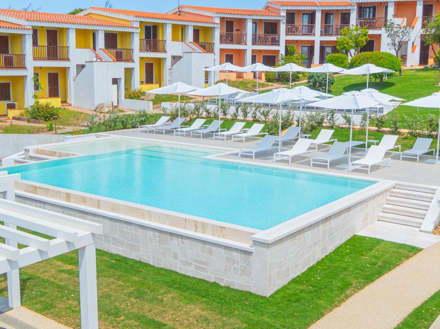 AHR Costa Serena Village Palau Esterno foto